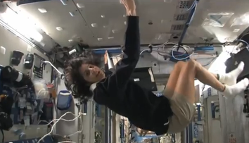 Cum se spala pe maini astronautii si cum se foloseste toaleta in spatiu? Imagini inedite filmate la bordul Statiei Spatiale Internationale: VIDEO