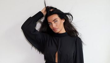 Soția știe ce vrea! Un celebru fotbalist e pregătit să plece la 5.000 de kilometri distanță de amantă. Ce condiție i-a pus soția: „Nu e fraieră”