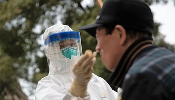 Autoritățile din Wuhan vor testa de coronavirus toți locuitorii orașului