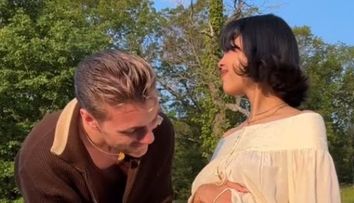 Patru copii la 24 de ani, un soț faimos și mulți hateri care o critică pentru valorile patriarhale. O influenceriță stârnește dezbateri aprinse în mediul online din cauza stilului său de viață