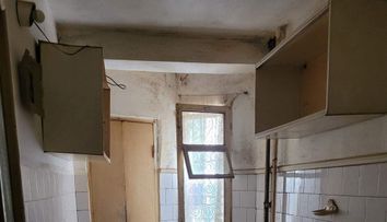 Cât costă apartamentul murdar din Brăila, care a devenit viral pe rețelele de socializare