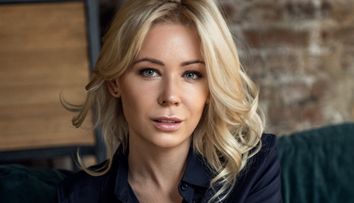Cine este noua iubită a lui Vladimir Putin. Este mai tânără cu 32 de ani și joacă un rol cheie la Kremlin