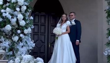 Milionarul Gabriel Stati s-a căsătorit cu Miss Bikini Moldova. Anastasia Fotachi este cu 20 de ani mai tânără decât el