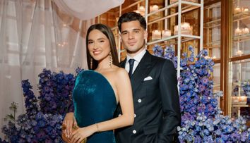 Prima fotografie cu chipul lui Giorgios Hagi. Ianis și Elena Hagi și-au prezentat fiul. Micuțul seamănă izbitor cu mama sa