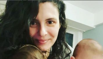 Ramona Păuleanu, cu gemenii în platou! Copiii s-au născut prematur la începutul anului  