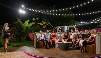 Concurenții Love Island România trăiesc intens prima recuplare! Alina Ceușan: „E foarte important să fiți într-un cuplu, a fi singur înseamnă a fi în pericol!”