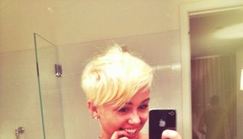 Foarte indraznet, foarte blond si foarte scurt. <span style=