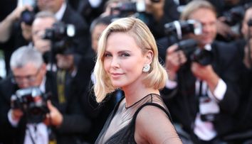 Charlize Theron este singură de mulți ani pentru că are standarde foarte înalte. Cum trebuie să fie bărbatul visurilor ei