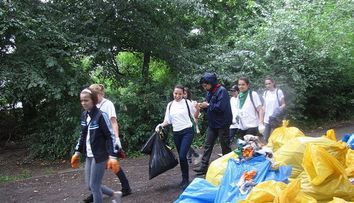 Let`s Do It, Romania! si in 2011