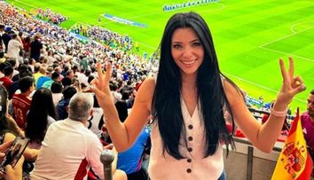 Corina Caragea, în tribune la finala EURO 2024! Cu ce actor celebru de la Hollywood s-a pozat prezentatoarea: „Cine își închipuia când urmăream la TV… ”