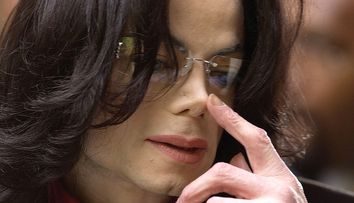 De ce purta Michael Jackson „plasturi” pe nas. Dezvăluirile făcute de fostul său bodyguard
