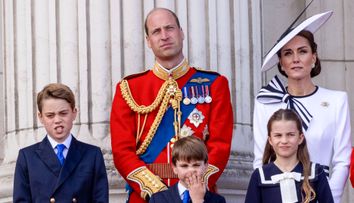 Moment fabulos cu prințul Louis la Trooping the Colour. Nici Kate Middleton nu și-a putut stăpâni zâmbetul, a făcut deliciul publicului
