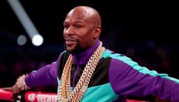 Floyd Mayweather, dispus să plătească patru înmormântări ale lui George Floyd. Ce a anunțat milionarul