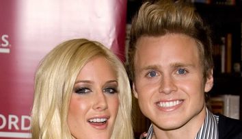 Sunt casatoriti de cinci ani si par mai indragostiti ca niciodata! Heidi Montag si Spencer Pratt, surprinsi in ipostaze tandre