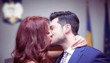 Bianca si-a schimbat look-ul odata cu numele din buletin. S-a vopsit exact asa cum Victor Slav i-a spus sa nu o faca