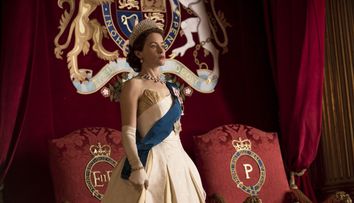 Scena de dragoste dintre Regină și soțul ei, căzută la montaj. Actrița din ”The Crown” explică de ce