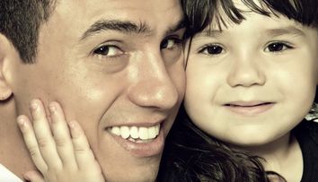 Un brazilian si-a pierdut sotia intr-un accident teribil. Gestul emotionant prin care a omagiat-o alaturi de fiica lor