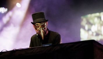 Claptone, la ceremonia de deschidere a festivalului UNTOLD 2022. Ce alte surprize au organizatorii