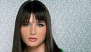 Elena Basescu: 