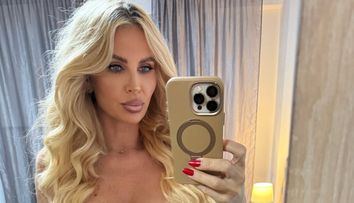 Andreea Bănică a slăbit 8 kg și nu vrea să se oprească aici. Vedeta și-a etalat noua siluetă în costum de baie