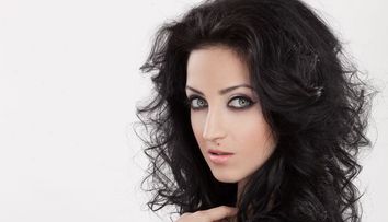 Iubita lui Laur din trupa Zero, top model la Londra