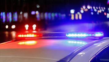 Tragedie la o universitate de prestigiu! O tânără a fost găsită fără viața în camera de cămin, iar mai apoi iubitul ei și-a pus capăt zilelor. Ce au descoperit polițiștii