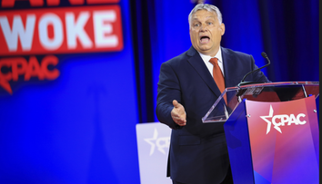 Viktor Orban, poză de vacanță virală. Cum au comentat internauții apariția premierului maghiar
