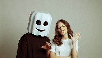 Fantomel și Kate Linn, pe primul loc în lume cu hitul „Dame Un Grrr”. Piesa a devenit virală pe TikTok, cu peste 6 milioane de creații și 4 miliarde de vizualizări