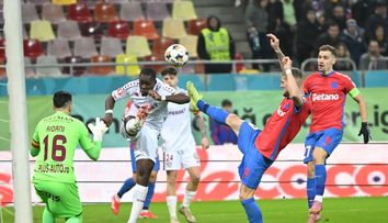 Fotbalistul Rapidului Kader Keita a lovit cu mașina o femeie și a fugit de la locul accidentului după ce salvarea a transportat victima la spital