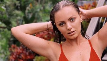 VIDEO Alexandra Stan s-a despărțit de iubitul ei. Ce spune cântăreața despre perioada prin care a trecut
