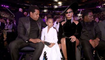 Beyonce, eclipsata de fetita ei la Premiile Grammy 2018. Cum arata tinuta cu care Blue Ivy a facut senzatie