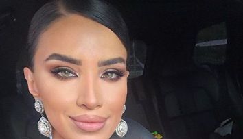 Adelina Pestrițu, mai sexy ca niciodată la piscină! Ce costum de baie a ales celebra vedetă