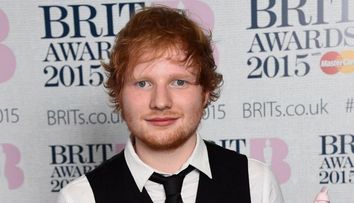 Tatuajul care a impartit internetul in doua tabere. Cum arata desenul bizar pe care Ed Sheeran si l-a desenat pe piept