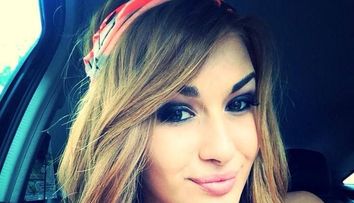 Alina Eremia e creata natural. Cum arata de fapt parul vedetei cand nu il indreapta