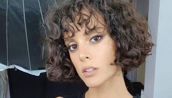 Diana Sar a pozat provocator pentru un brand de lenjerie intimă. „Ai putea ieși așa pe stradă”