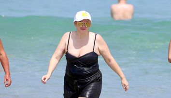 O recunoști? Este una dintre frumusețile blonde de la Hollywood: ”M-am îngrășat 14 kilograme de la stres”