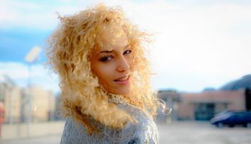 Alexia Talavutis, imaginea prin care a incis butonul de like. Cea mai recenta poza postata pe Facebook a lasat imaginatia fanilor fara limite