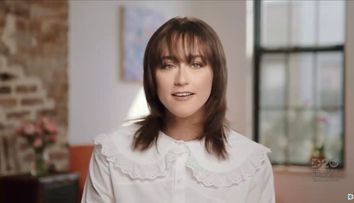 Ella Emhoff, fiica vitregă a Kamalei Harris, a semnat cu o renumită agenție de modele