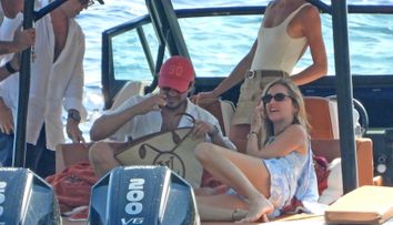 După unul dintre cele mai mediatizate divorțuri din showbiz, Chiara Ferragni radiază alături de iubit. Cine este noul bărbat din viața influenceriței