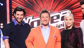 Astazi incepe Vocea Romaniei! In aceasta seara, antrenorii si Pavel Bartos vor comenta live pe Facebook!