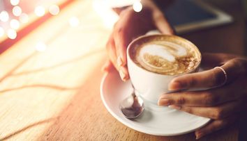 Ce se intampla cu corpul tau atunci cand bei cafea. 8 efecte pe care nu le stiai