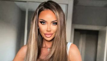 Bianca Drăgușanu este hărțuită de un bărbat necunoscut. Vedeta a postat mesajele pe care individul i le trimite, iar fanii i-au recomandat să meargă la Poliție: „Ba mă iubește, ba îi sunt datoare cu vreo 200-300 mii euro”