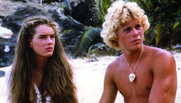 Este una dintre putinele vedete de la Hollywood care nu isi injecteaza Botox. Cum arata Brooke Shields, starul din 