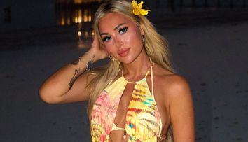 Raluca Zenga, spectaculoasă în costum de baie la 44 de ani. Cum își menține abdomenul tonifiat cu „pătrățele”, deși recunoaște: „Sunt o gurmandă înnăscută și venerez mâncarea”