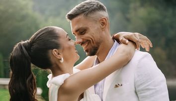 Cum arătau Vlăduța Lupău și Adi Rus la începutul relației. Fostul fotbalist își sărbătorește ziua de naștere astăzi. Modul în care artista și-a surprins partenerul de viață: „Ca să nu uităm de unde am început”