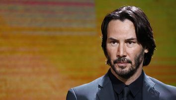 Așa arată sosia lui Keanu Reeves. Bărbatul, devenit popular pe TikTok, seamănă leit cu celebrul actor
