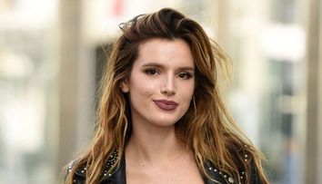 A facut furori in cele mai mulate haine, dar uite cum a fost suprinsa acum. Bella Thorne, pozata cand nu se astepta