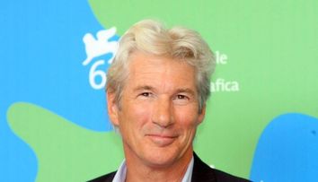 El are 66 de ani, ea 32. Cum arata si cat este de frumoasa Alejandra Silva, iubita actorului Richard Gere