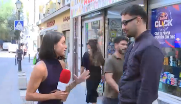 VIDEO O jurnalistă a fost agresată sexual în timpul unei emisiuni live: „Chiar trebuie să mă atingi?”