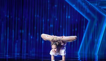 Românii au talent 2020 - Bianca Purice, număr impresionant de contorsionism
